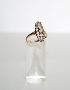 Кольцо с бриллиантами 
