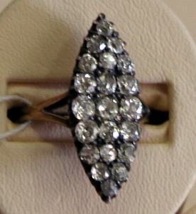 Кольцо с бриллиантами «Маркиз»