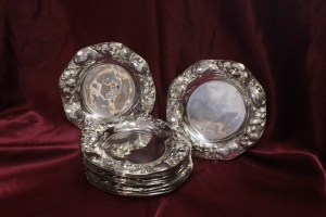 Серебряные тарелки в стиле Арт-Нуво (12 шт.)