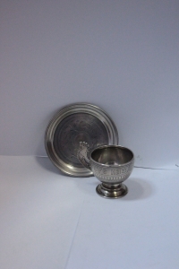Серебряная чашка с подставкой 