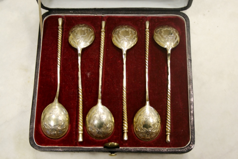 СЕРЕБРЯНЫЕ ЛОЖКИ ЧАЙНЫЕ (НАБОР ИЗ 6 ШТ.)